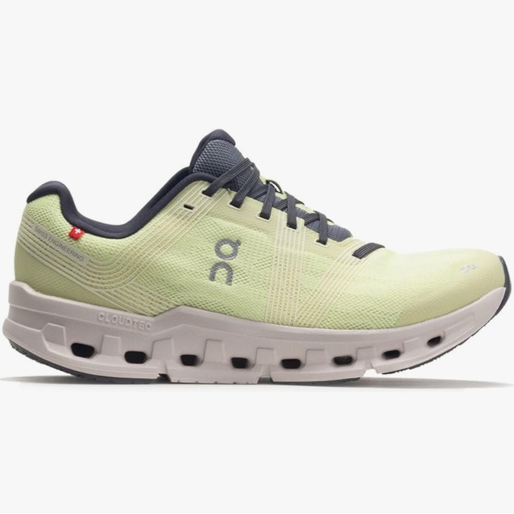 On Women's Cloudgo Sneakers - Never Worn